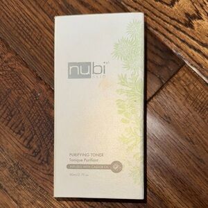NWT Nubian Skin Purifying Toner - Cream and Green Size 80 ml/2.7 ml Oz